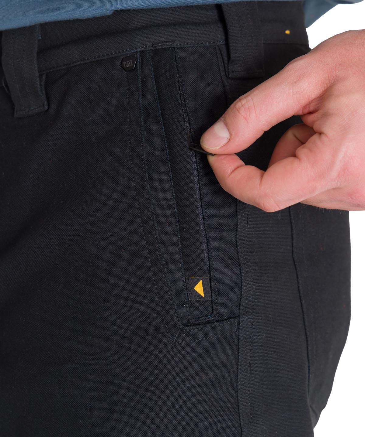 Pantalón Tiro Medio Casual Hombre BRUSH PANT Negro Cat
