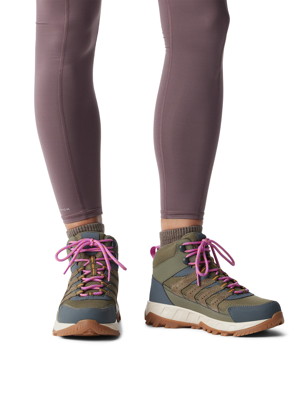 Botín Mujer Strata Trail Mid Waterproof Verde Columbia