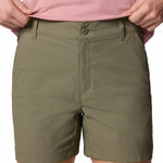 Short Mujer Leslie Falls II Gris Columbia