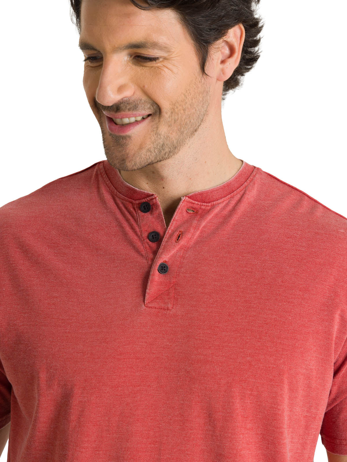 Polera Manga Corta Henley Hombre Burnout Rojo CAT