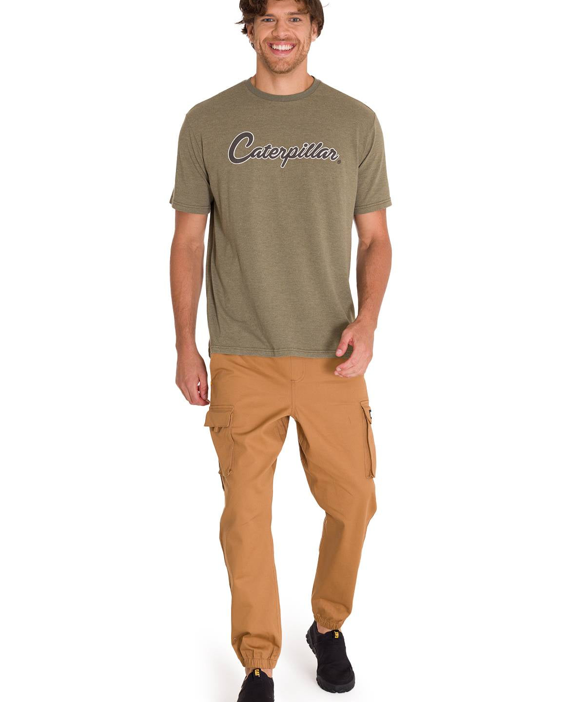 Polera Manga Corta Casual Hombre HISTORIC TRADITIONS GRAPHIC TEE Oliva Cat