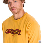 Polera Manga Corta Casual Hombre HERITAGE 1925 GRAPHIC TEE Amarilla Cat