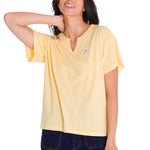 Polera Manga Corta Casual Mujer NOTCH NECK DANNY GRAPHIC TEE Vainilla Cat