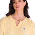 Polera Manga Corta Casual Mujer NOTCH NECK DANNY GRAPHIC TEE Vainilla Cat