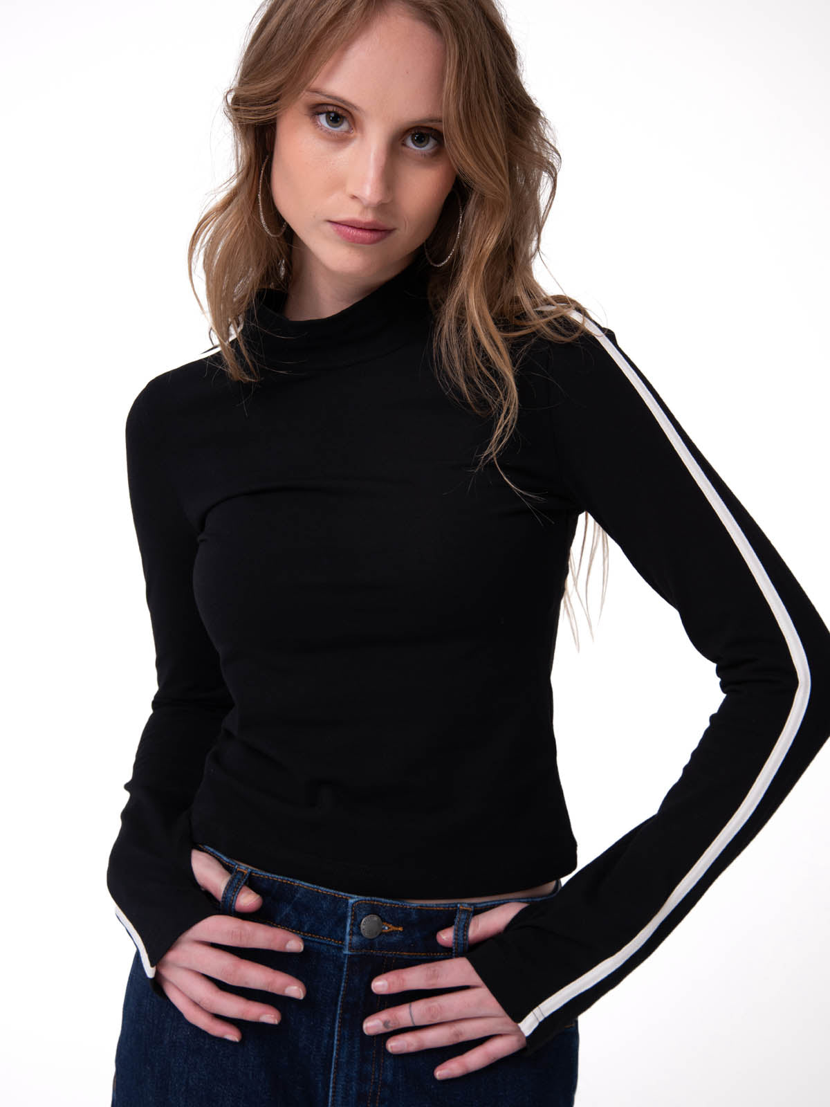 Polera Manga Larga Mujer Sporty Mock Neck Negro Cat
