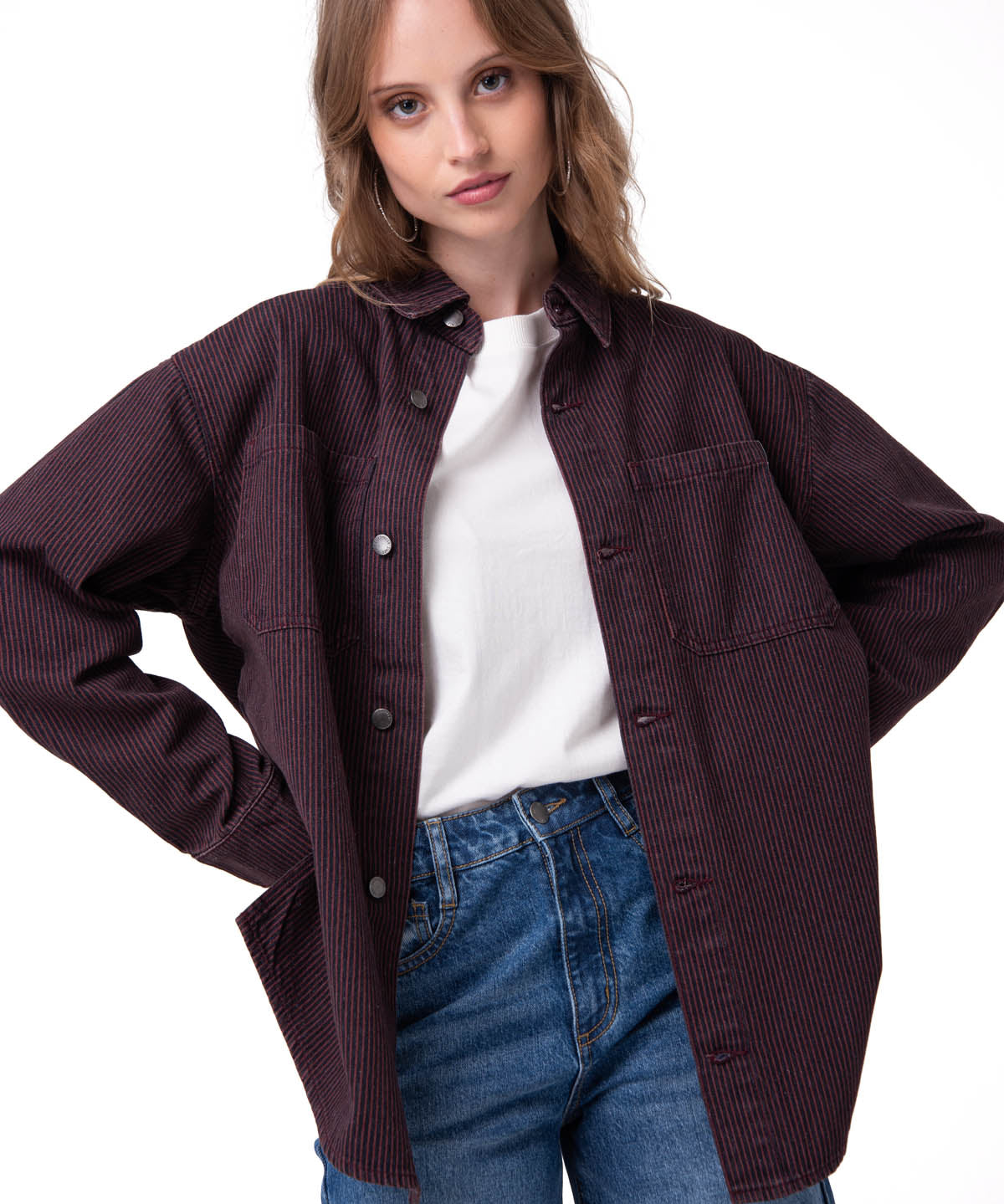 Camisa Denim Mujer Oversized Lineas Burdeo Cat