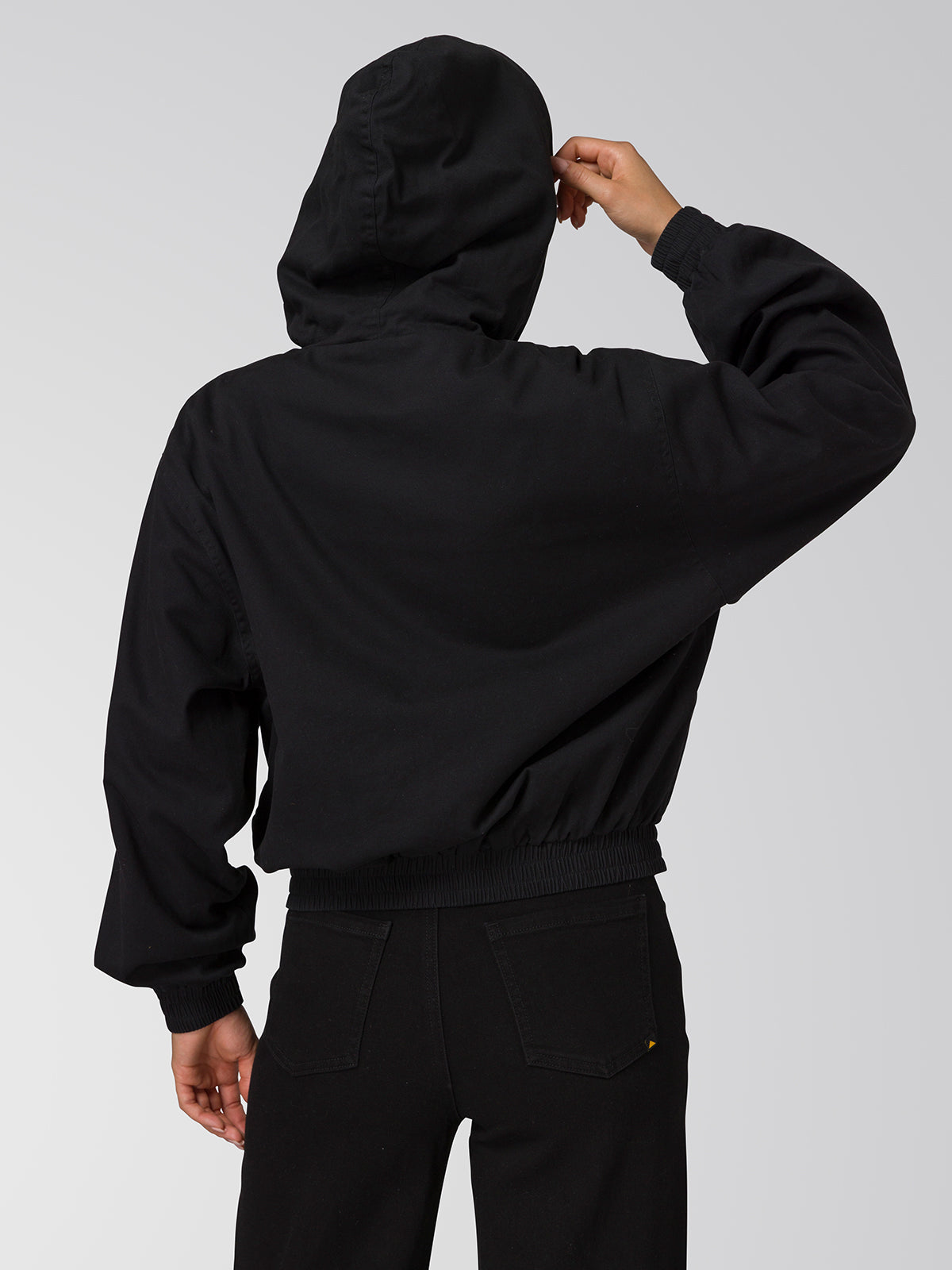 Chaqueta Con Gorro Manga Larga Mujer Utility Negro CAT