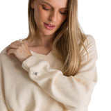 Polerón Cuello en V Mujer Oversize Waffle Blanco CAT