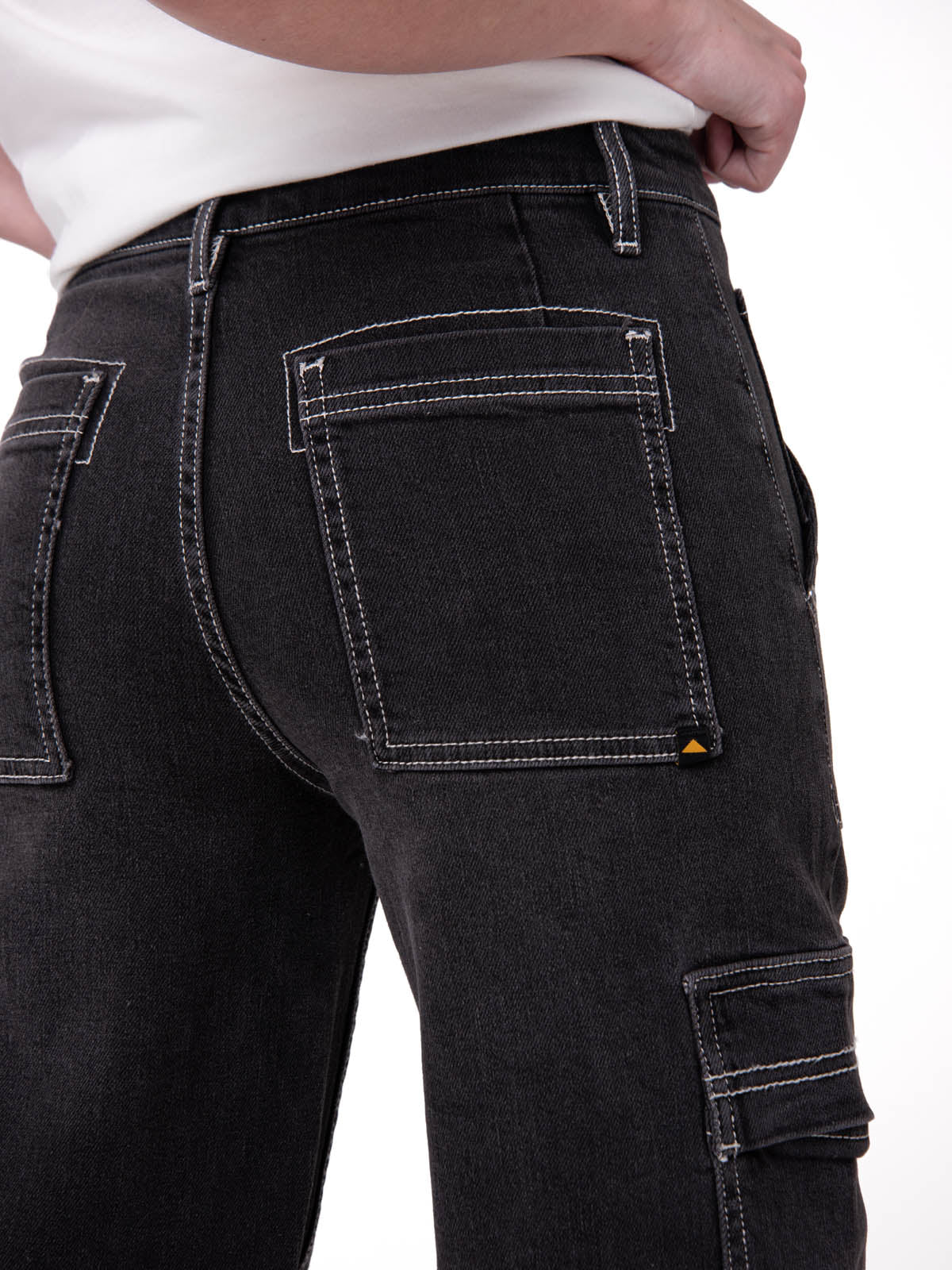 Jeans Cargo Mujer Relaxed Negro CAT