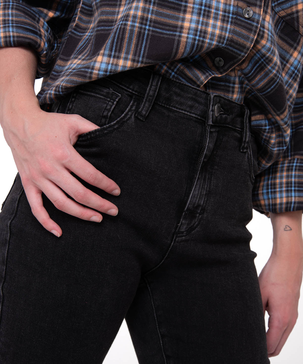 Jeans Mujer Stretch Denim Mid Rise Negro CAT
