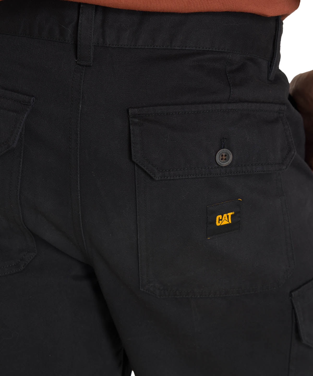 Short Hombre Cargo Negro CAT
