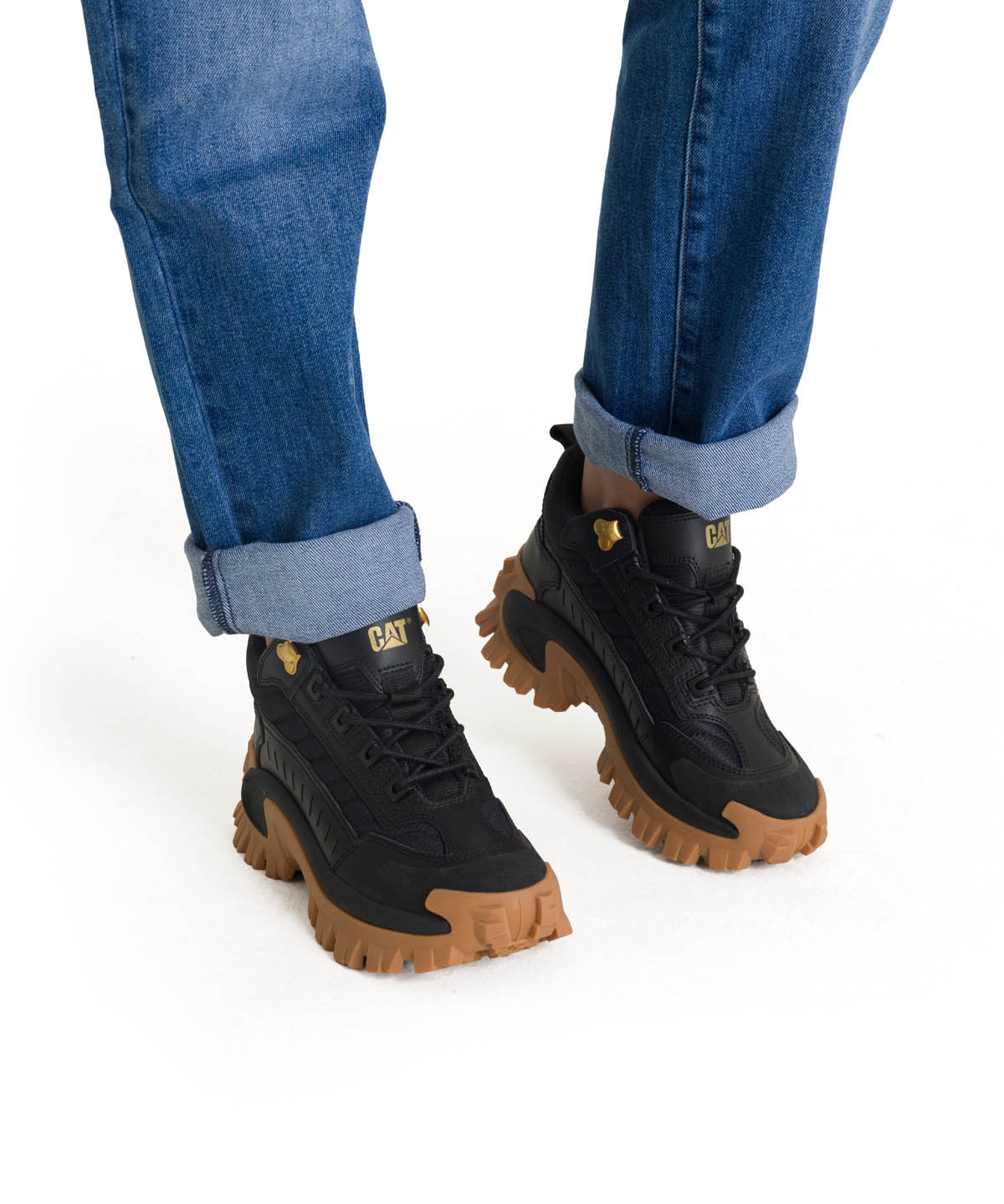 Zapatilla Con Caña Casual Mujer  Intruder Mid Negra/Beige Cat