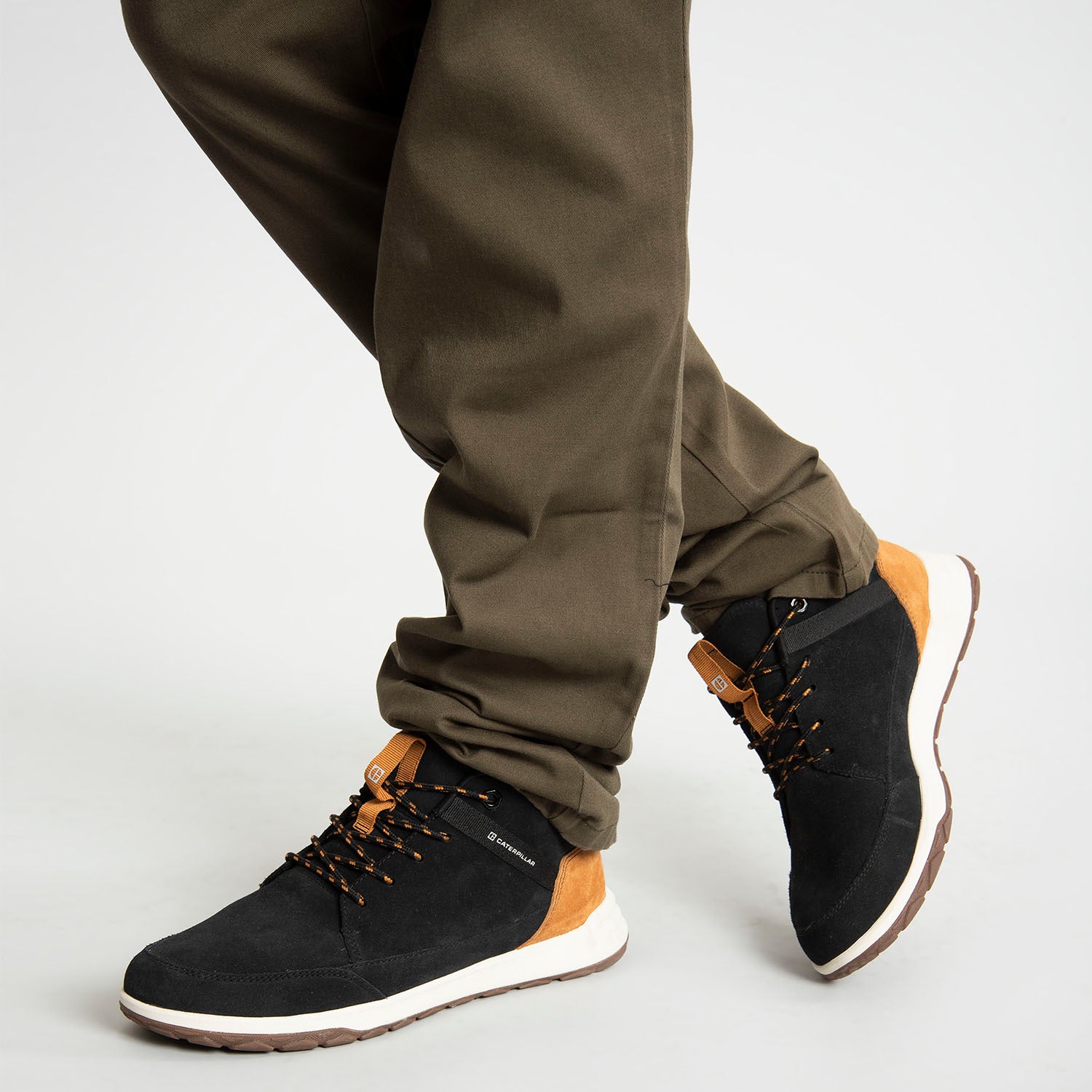Zapatilla Hombre Quest Mid