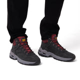 Zapatilla con Caña Hombre Surge Hiker Gris Cat