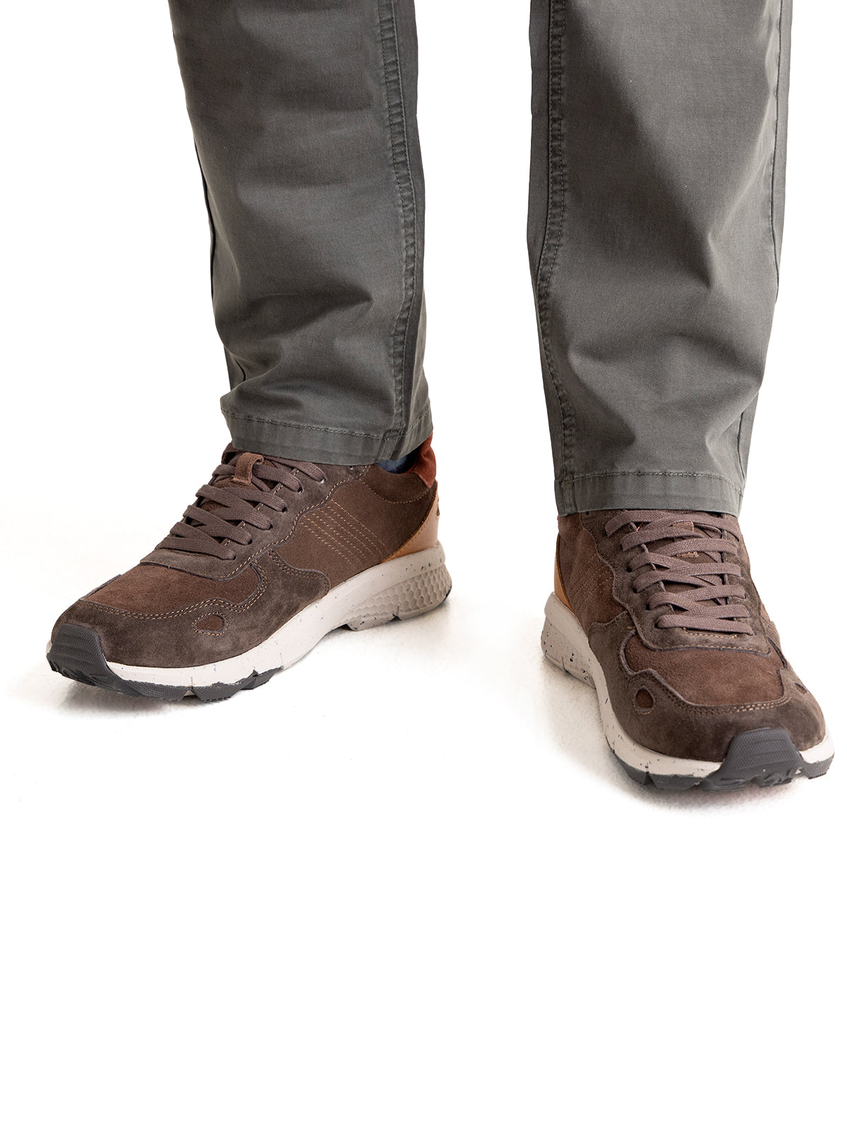 Zapatilla Cuero Hombre Gaspar Café Rockford